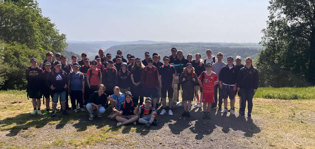 Junge Feuerwehrleute stärken Teamgeist beim Zeltlager an der Mosel